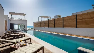 Modern 3-Bedroom Villa in Marusici (Up to 8)