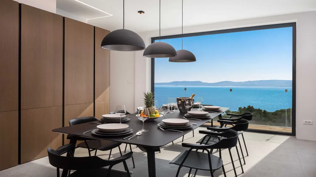 Modern 3-Bedroom Villa in Marusici (Up to 8)