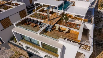 Modern 3-Bedroom Villa in Marusici (Up to 8)