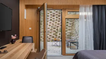 Modern 3-Bedroom Villa in Marusici (Up to 8)