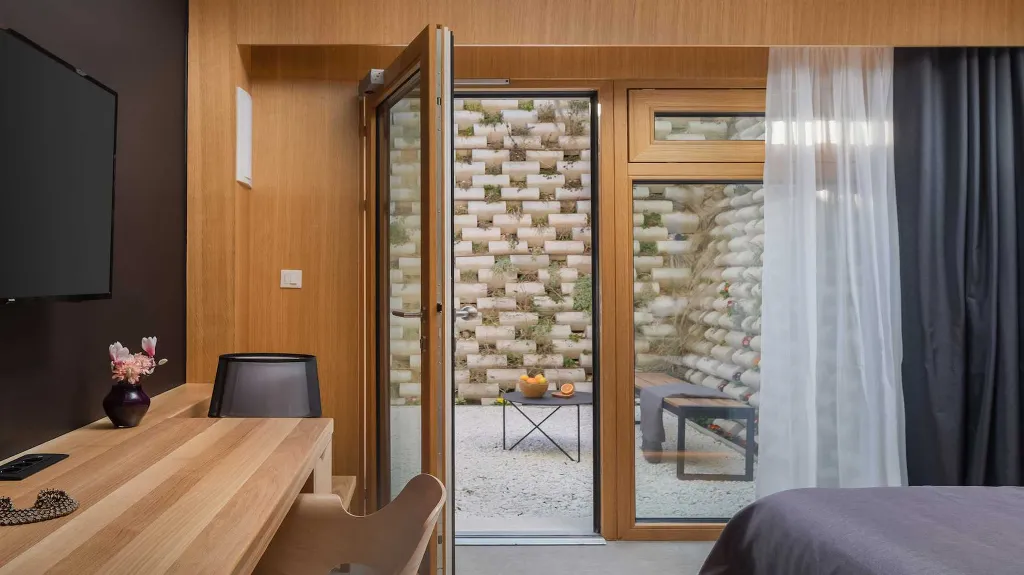 Modern 3-Bedroom Villa in Marusici (Up to 8)