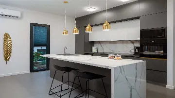 4-Bedroom Villa in Vinišće for 8 Guests