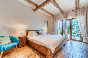 4-Bedroom Villa with Infinity Pool in Hvar