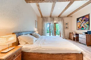 4-Bedroom Villa with Infinity Pool in Hvar