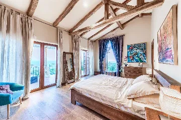 4-Bedroom Villa with Infinity Pool in Hvar