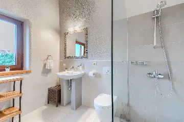 4-Bedroom Villa with Infinity Pool in Hvar