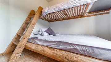 4-Bedroom Villa with Infinity Pool in Hvar