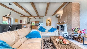 4-Bedroom Villa with Infinity Pool in Hvar