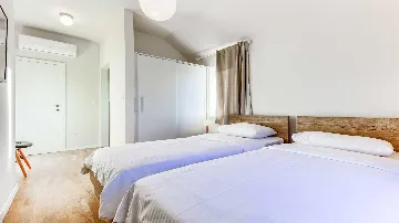 8-Bedroom Villa in Pitve for Up to 20 Guests