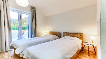 8-Bedroom Villa in Pitve for Up to 20 Guests