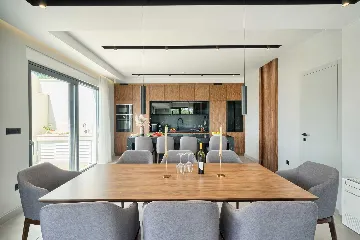 Podstrana Villa with Private Pool for 10 Guests