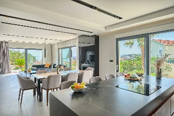 Podstrana Villa with Private Pool for 10 Guests