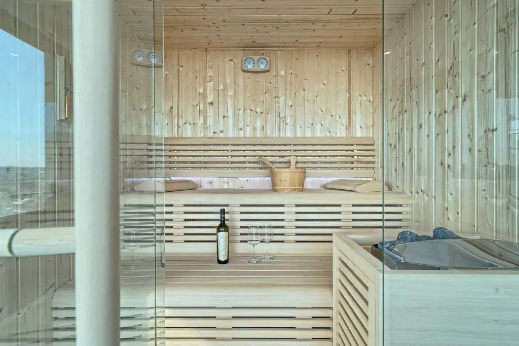 Podstrana Villa with Private Pool for 10 Guests
