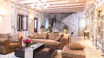Dubrovnik 4-Bedroom Villa with Spa and Outdoor Pool