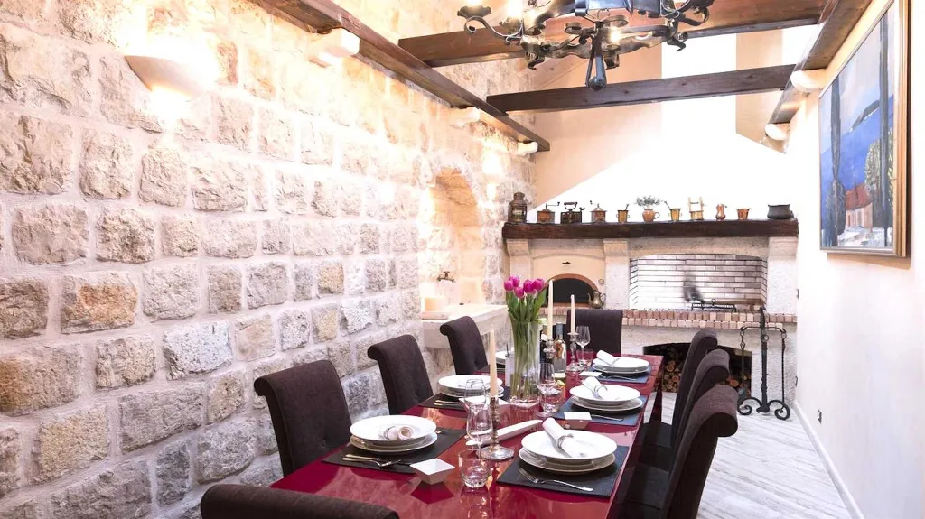 Dubrovnik 4-Bedroom Villa with Spa and Outdoor Pool