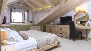 Dubrovnik 4-Bedroom Villa with Spa and Outdoor Pool