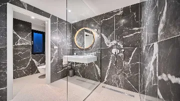 9-Bedroom Villa in Brela for 18 Guests