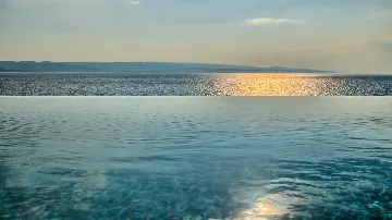 9-Bedroom Villa in Brela for 18 Guests