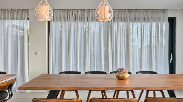 9-Bedroom Villa in Brela for 18 Guests