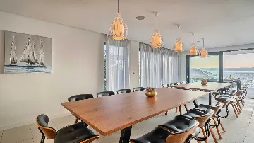 9-Bedroom Villa in Brela for 18 Guests