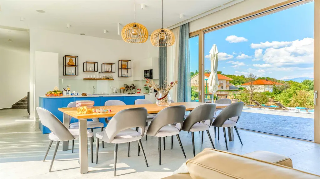 Villa in Zmijavci with Heated Pool for Up to 12