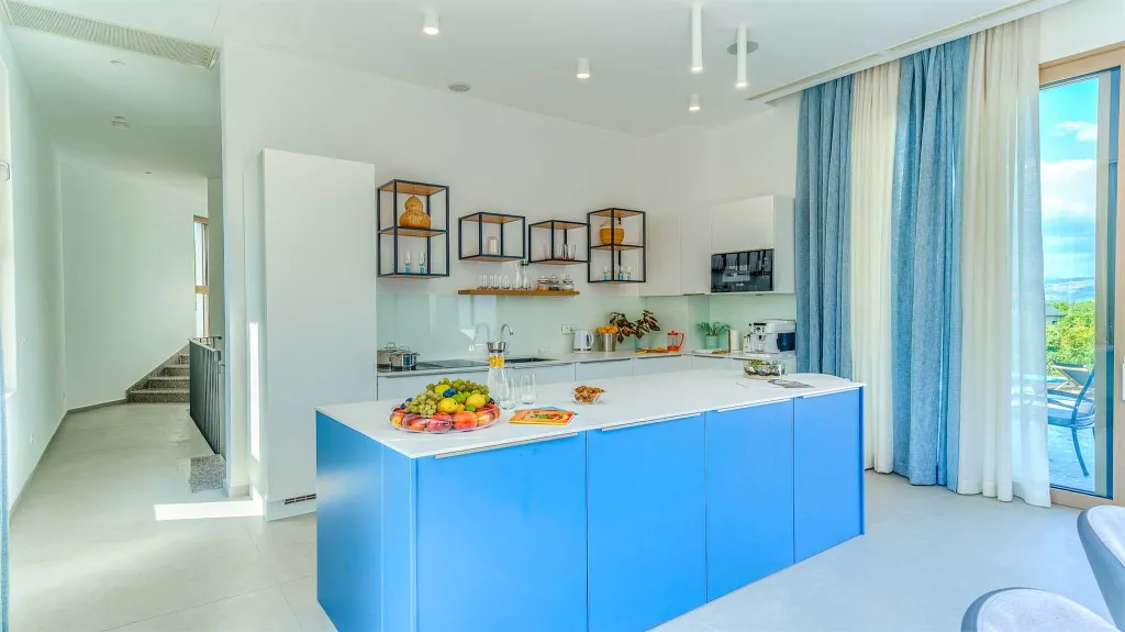Villa in Zmijavci with Heated Pool for Up to 12