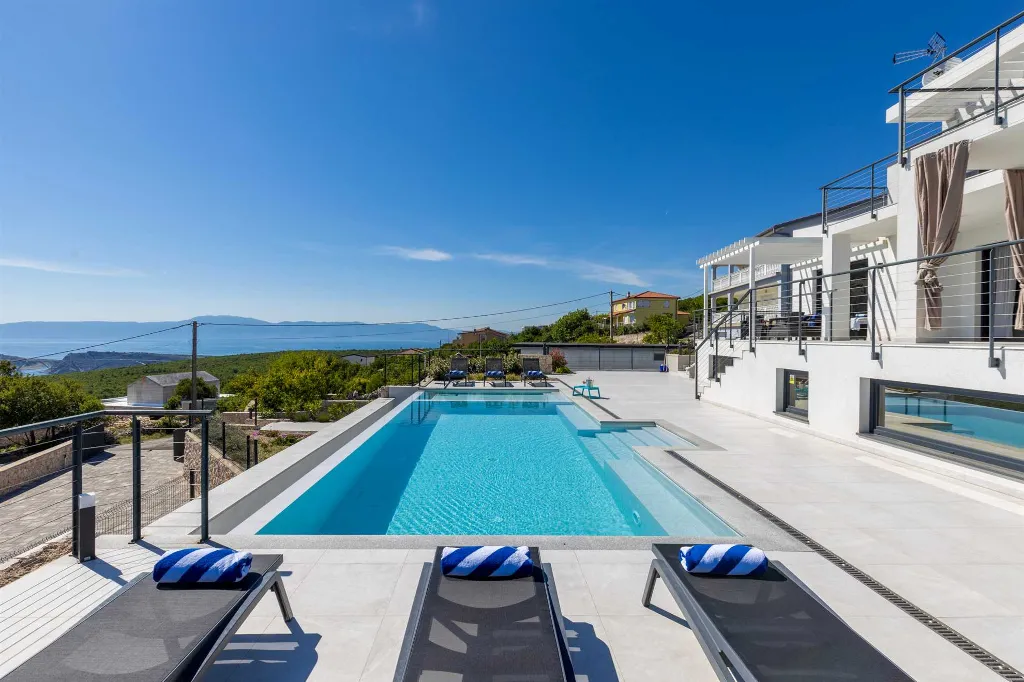 Villa in Smrika with Pool, Sauna & Sea Views
