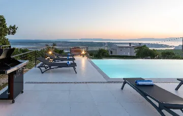 Villa in Smrika with Pool, Sauna & Sea Views