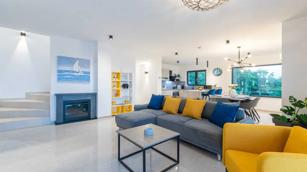 Villa in Smrika with Pool, Sauna & Sea Views