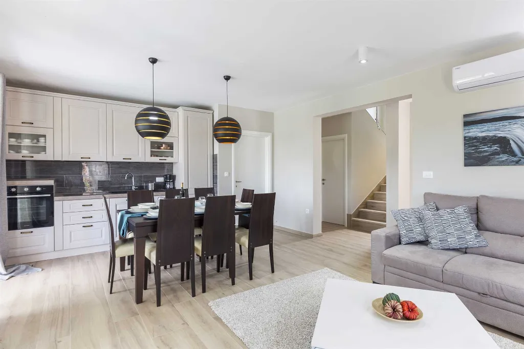 4-Bedroom Villa for 8 in Labin, Istria