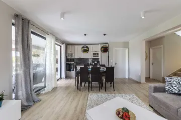 4-Bedroom Villa for 8 in Labin, Istria