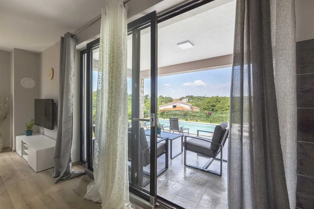 4-Bedroom Villa for 8 in Labin, Istria