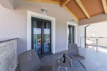 4-Bedroom Villa for 8 in Labin, Istria