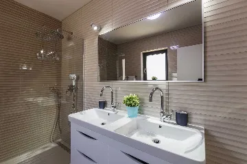 4-Bedroom Villa for 8 in Labin, Istria