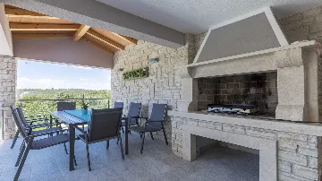 4-Bedroom Villa for 8 in Labin, Istria