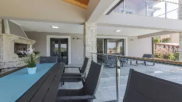 4-Bedroom Villa for 8 in Labin, Istria