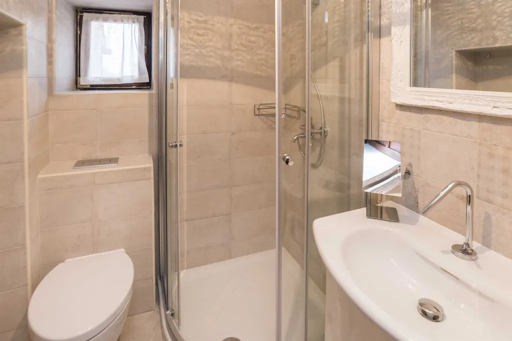 Modern Countryside Villa in Buje with Jacuzzi & Sauna