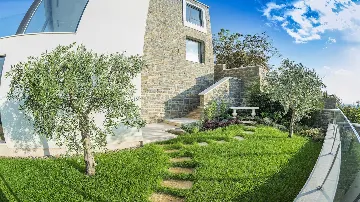 Modern Countryside Villa in Buje with Jacuzzi & Sauna