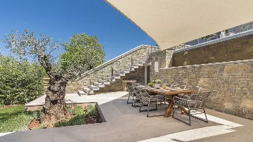 Modern Countryside Villa in Buje with Jacuzzi & Sauna