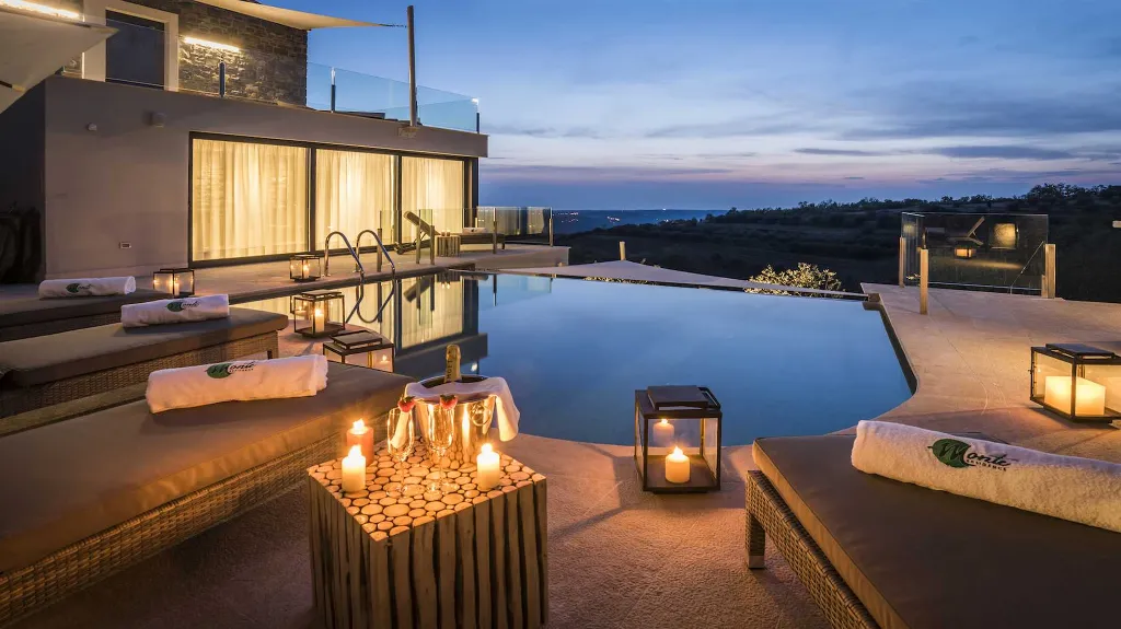 Modern Countryside Villa in Buje with Jacuzzi & Sauna