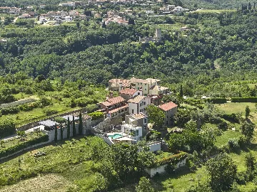 Modern Countryside Villa in Buje with Jacuzzi & Sauna
