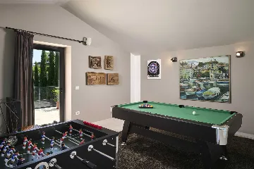 Modern Countryside Villa in Buje with Jacuzzi & Sauna