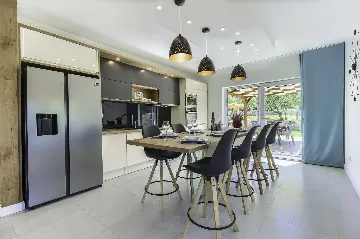 3-Bedroom Villa with Heated Pool in Kraj, Croatia