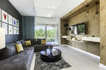 3-Bedroom Villa with Heated Pool in Kraj, Croatia