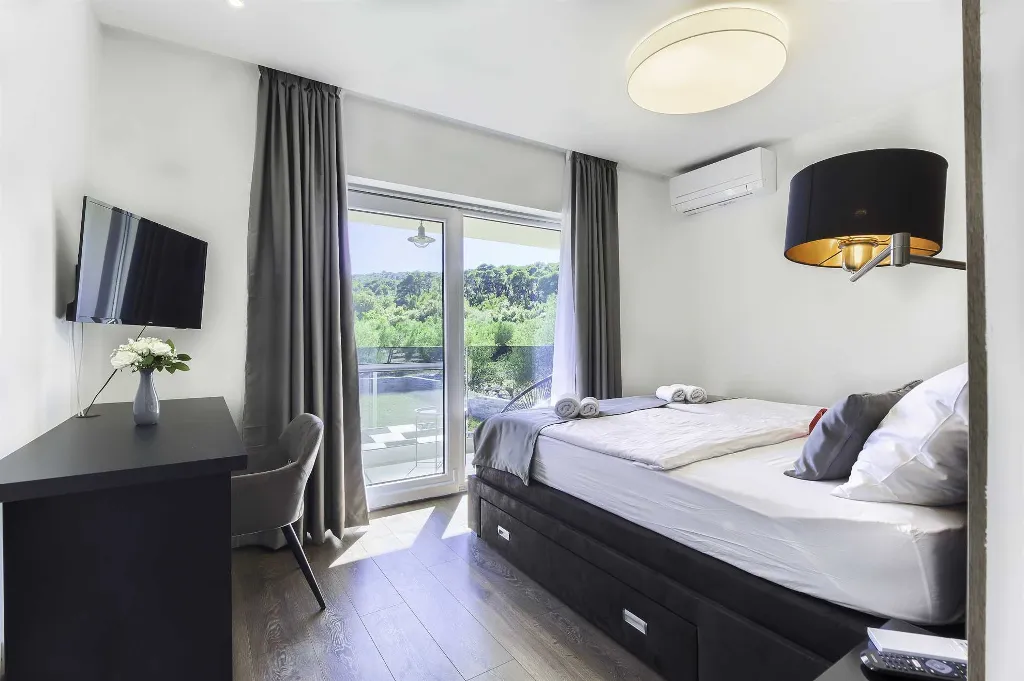 3-Bedroom Villa with Heated Pool in Kraj, Croatia