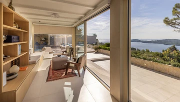 Orašac 7-Bedroom Villa with Heated Pool & Sea Views