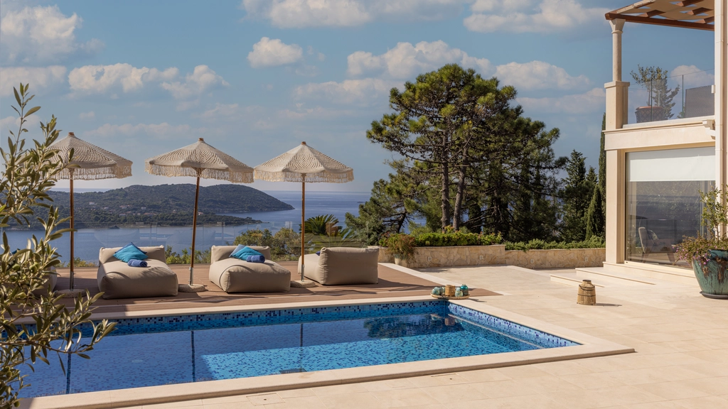 Orašac 7-Bedroom Villa with Heated Pool & Sea Views