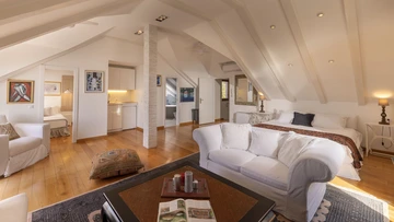 Orašac 7-Bedroom Villa with Heated Pool & Sea Views