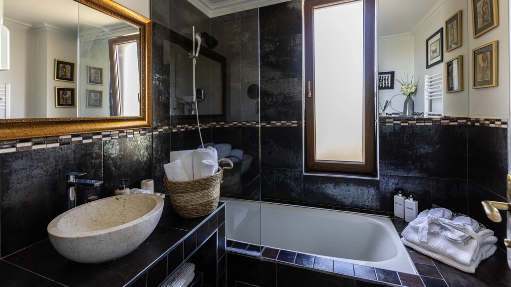 Orašac 7-Bedroom Villa with Heated Pool & Sea Views