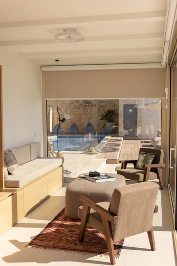 Orašac 7-Bedroom Villa with Heated Pool & Sea Views